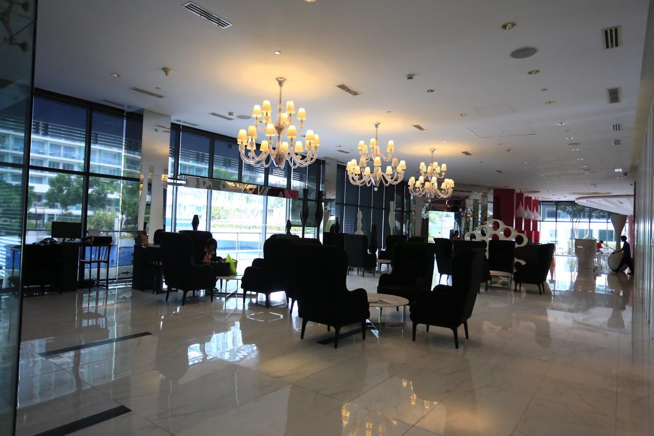 Maui Condotel Azure Residence Manila Exterior photo